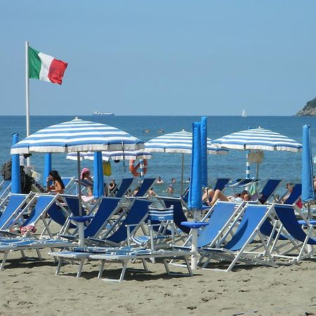 Affittacamere Ambra Marinella di Sarzana Εξωτερικό φωτογραφία